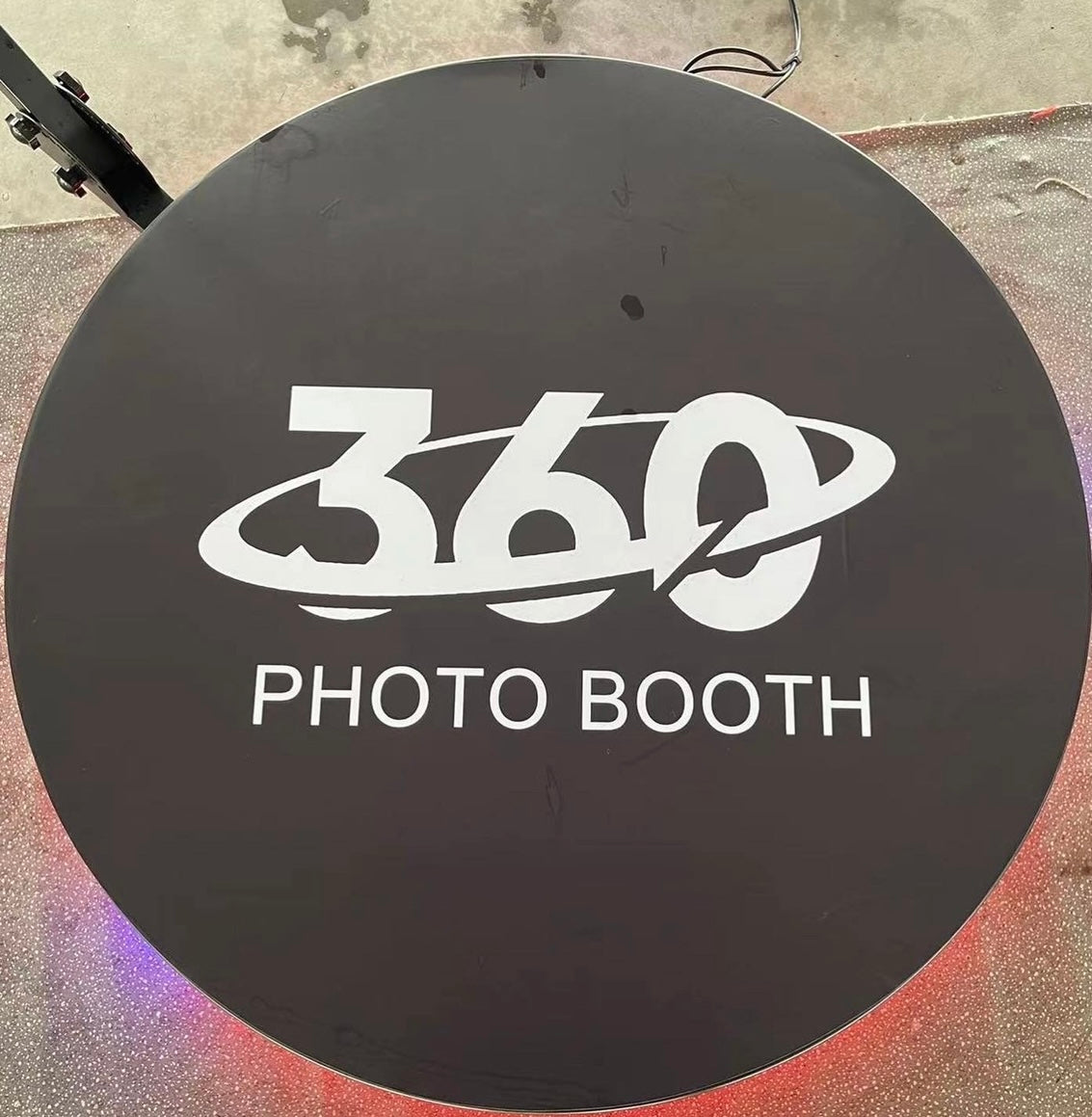 360 Photo Booth 27 inch - Holds 3 People